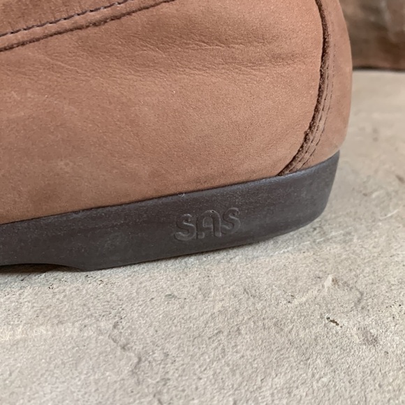 SAS 10 M Brown Leather Loafers - Picture 2 of 7